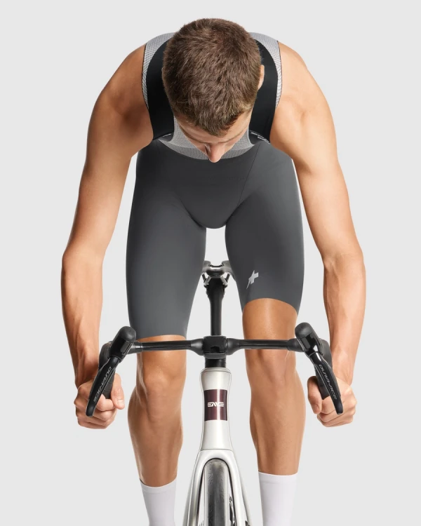 ASSOS_11.10.290.1U_31.webp