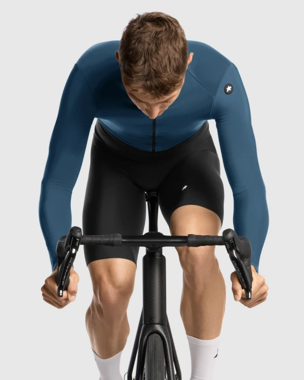 ASSOS_11.24.386.2V_31.webp