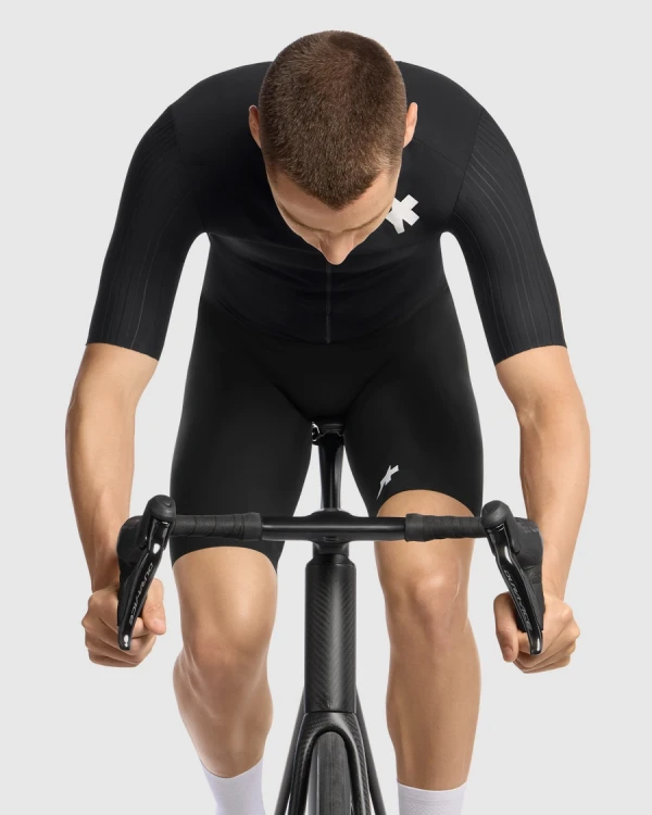 ASSOS_11.32.428.18_31.webp